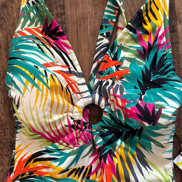 Tropical Women’s Swimwear one piece size small - Picture 3 of 5